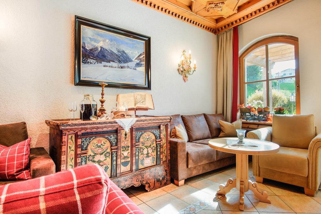 Familien- & Vitalhotel Auenhof Fulpmes Εξωτερικό φωτογραφία
