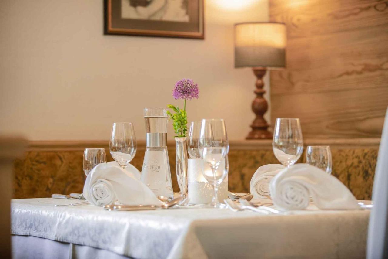 Familien- & Vitalhotel Auenhof Fulpmes Εξωτερικό φωτογραφία