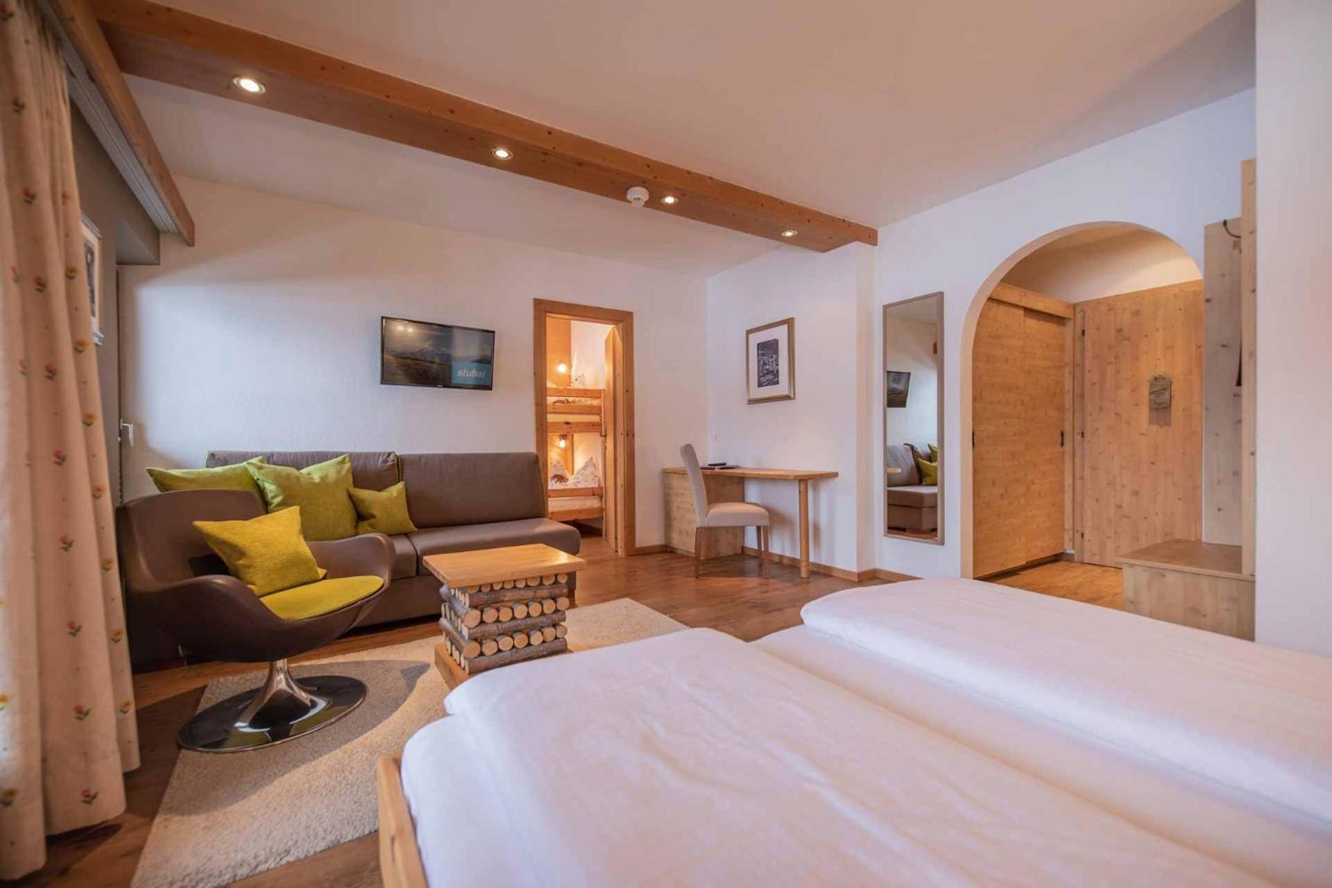 Familien- & Vitalhotel Auenhof Fulpmes Εξωτερικό φωτογραφία