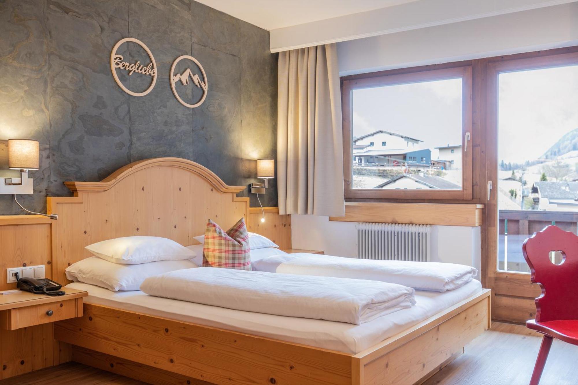 Familien- & Vitalhotel Auenhof Fulpmes Εξωτερικό φωτογραφία