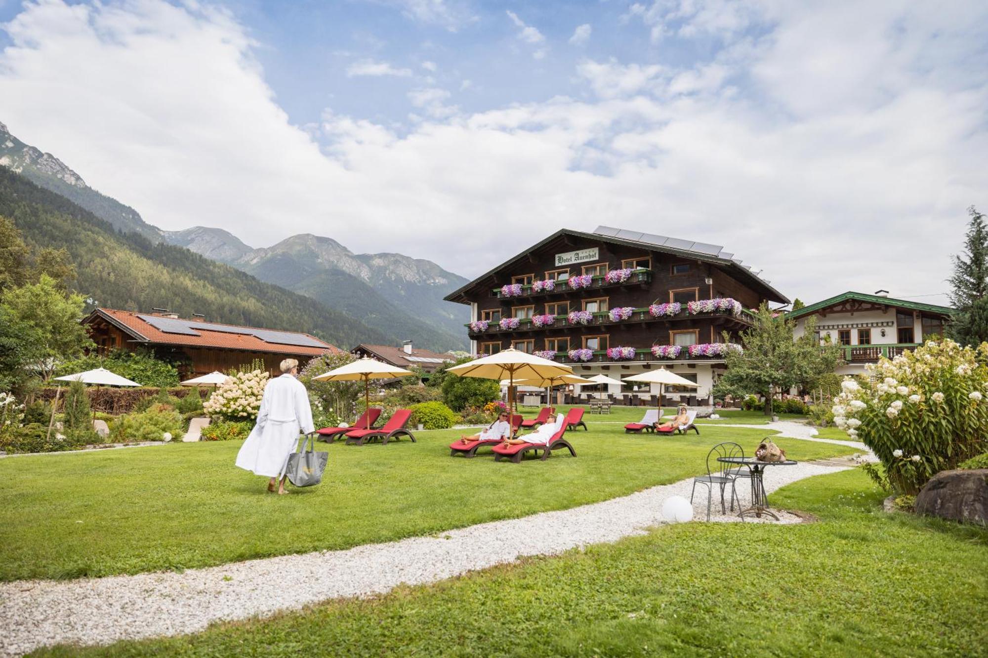 Familien- & Vitalhotel Auenhof Fulpmes Εξωτερικό φωτογραφία