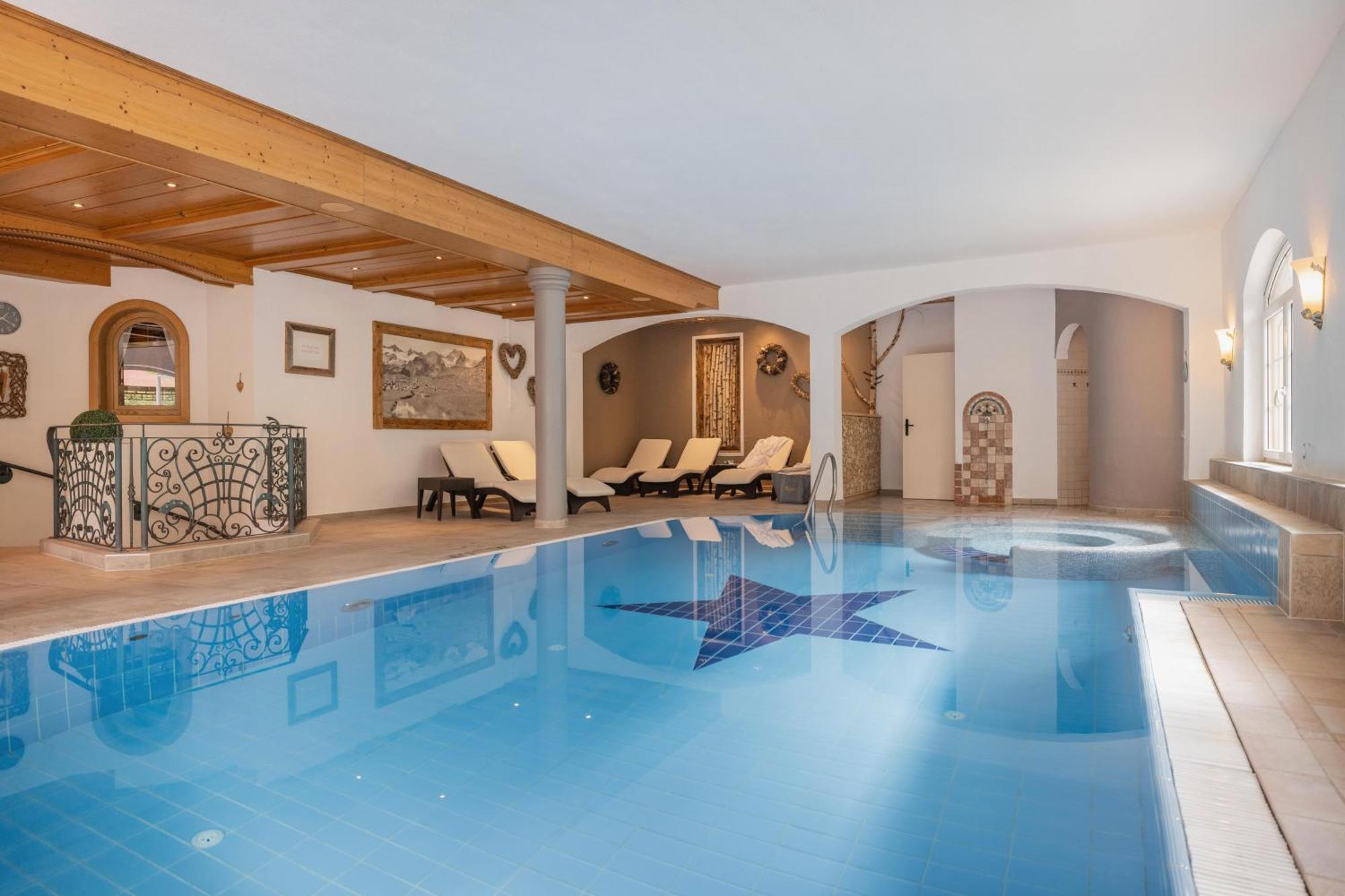 Familien- & Vitalhotel Auenhof Fulpmes Εξωτερικό φωτογραφία