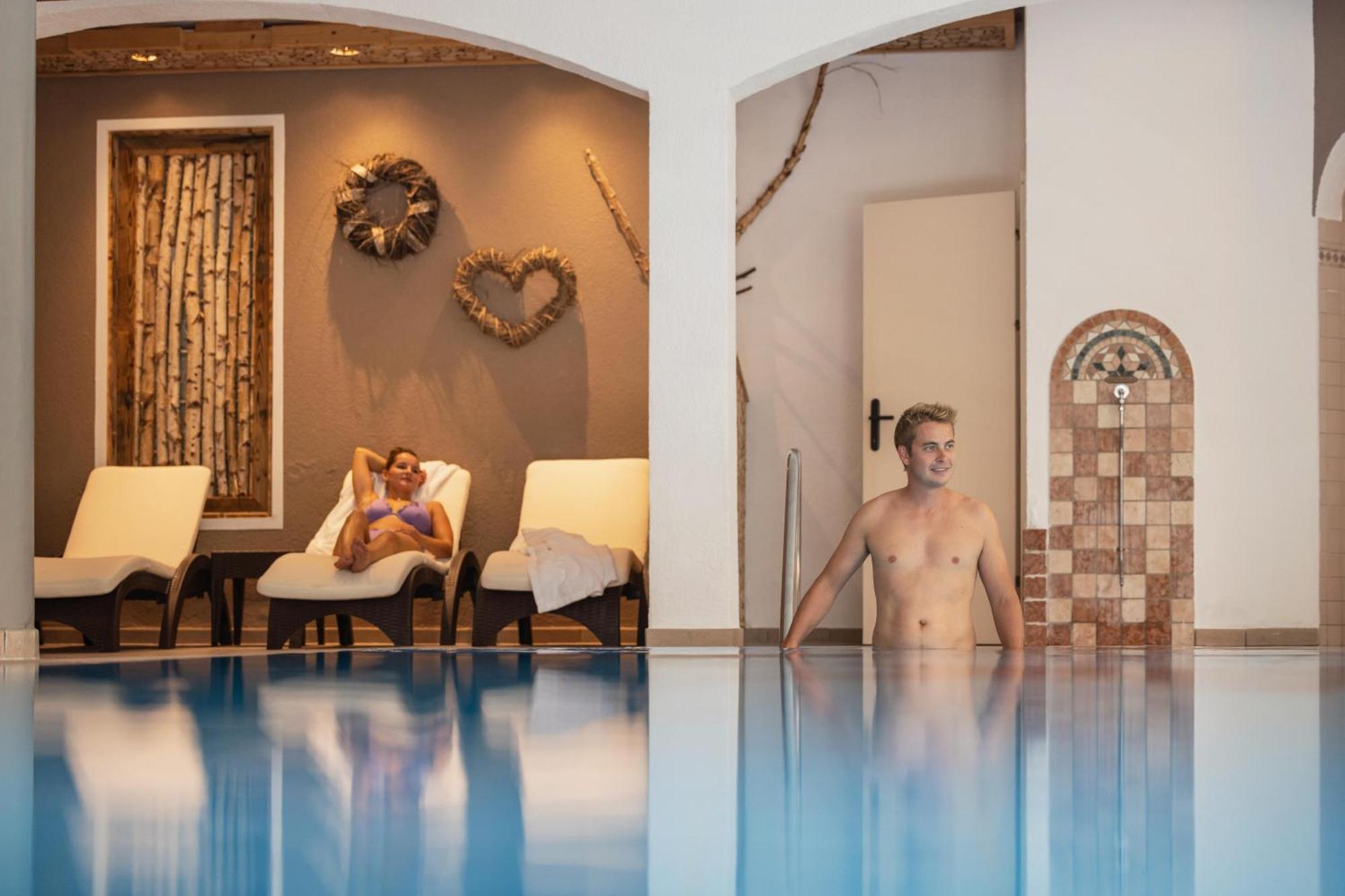 Familien- & Vitalhotel Auenhof Fulpmes Εξωτερικό φωτογραφία
